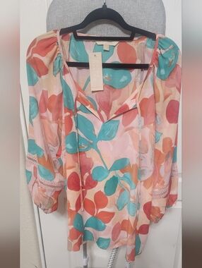 NWT Hope & Harlow Size 2X Flowy Floral Top